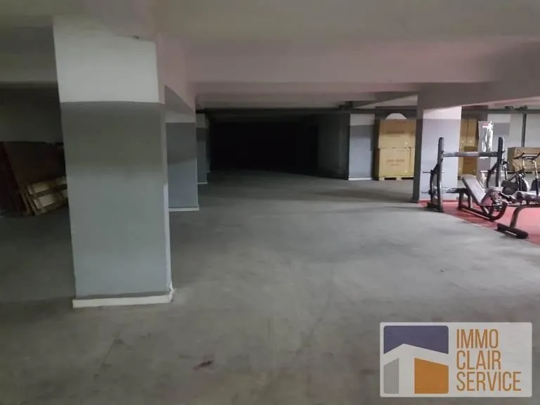 Un grand dépôt en location sur Maarif extension - الدار البيضاء (4)