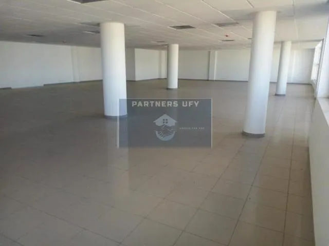 Plateau bureau de 307 m2 à louer en open space. - الدار البيضاء (2)