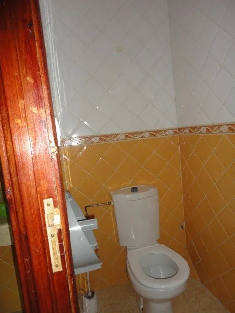 Local bien placé en location sur Maarif extension - الدار البيضاء (2)