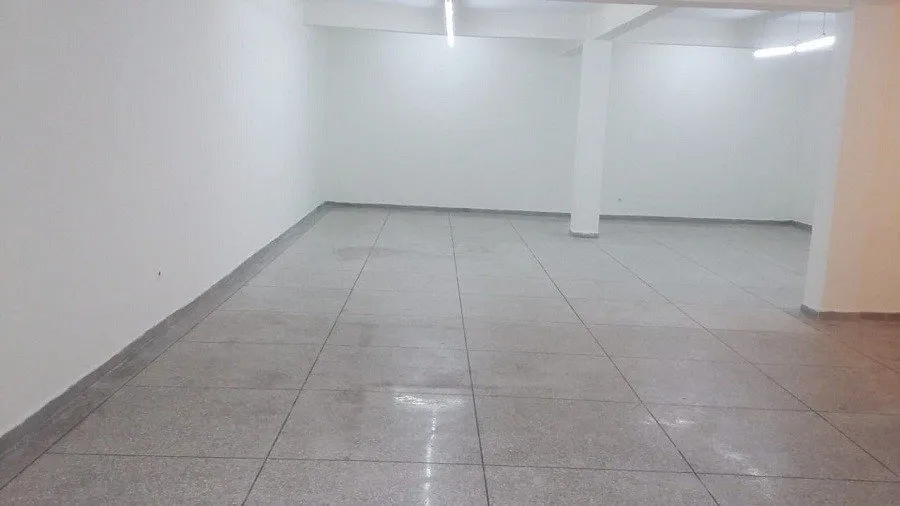 Sous sol à la location de 130 m² Ain Diab - الدار البيضاء