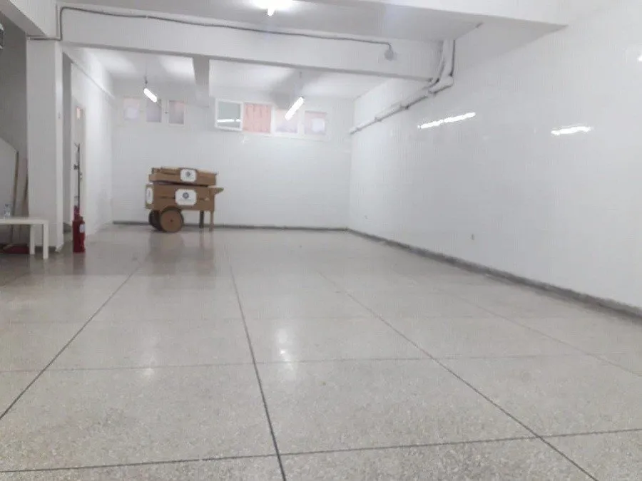 Sous sol à la location de 130 m² Ain Diab - الدار البيضاء (4)