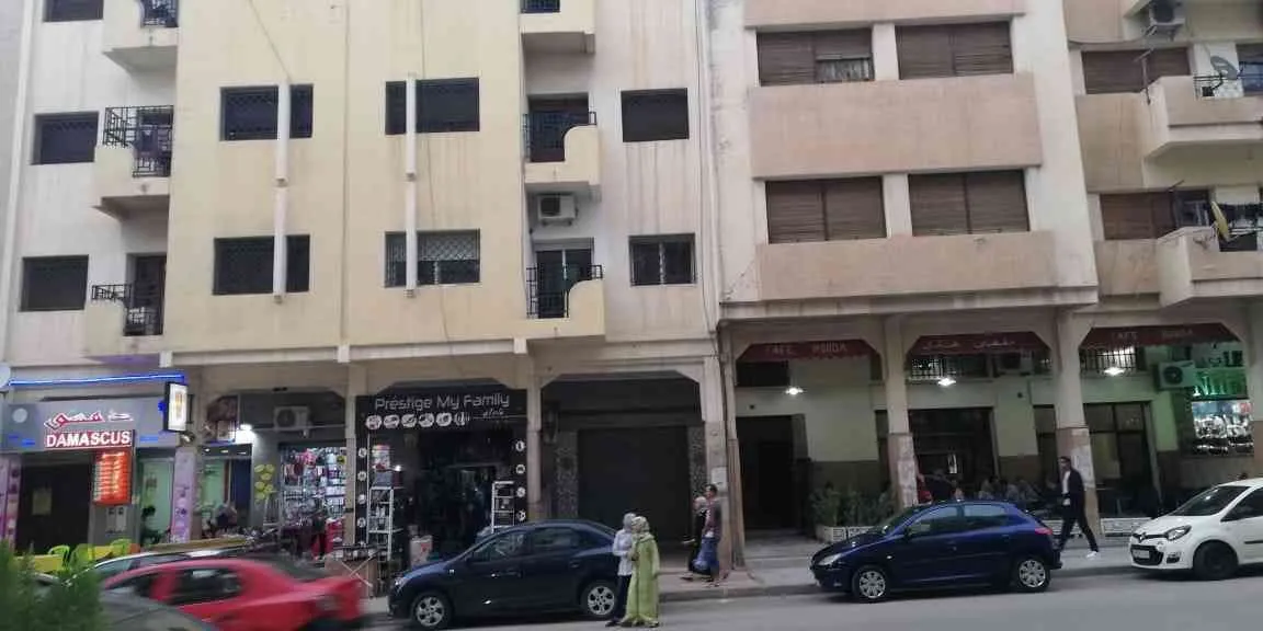 Garage de 73 m2 rue karaouin - فاس (2)