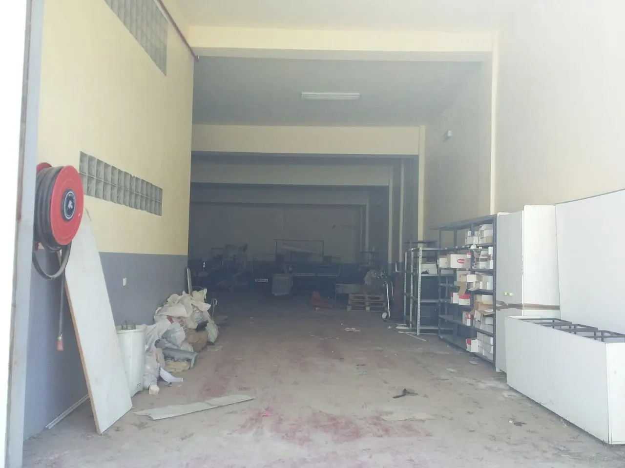 local 600 m² - طنجة (2)