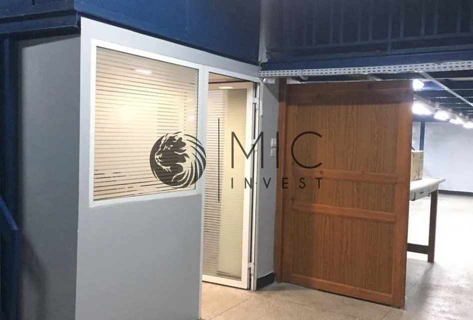 BEAU COMMERCE / DÉPÔT AMÉNAGÉ DE 180 M² - الدار البيضاء (2)