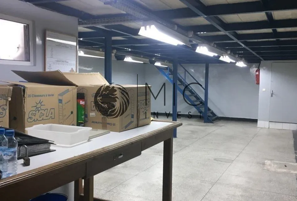 BEAU COMMERCE / DÉPÔT AMÉNAGÉ DE 180 M² - الدار البيضاء (3)