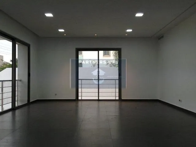 Villa à usage bureaux  construite sur deux niveaux à louer - Casablanca - الدار البيضاء (3)