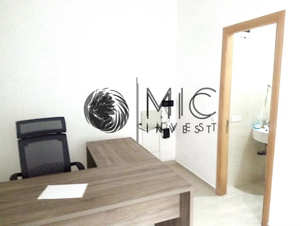 SUPERBE BUREAUX DE 210 M² SUR 3 NIVEAUX DE 70 M² - الرباط (2)