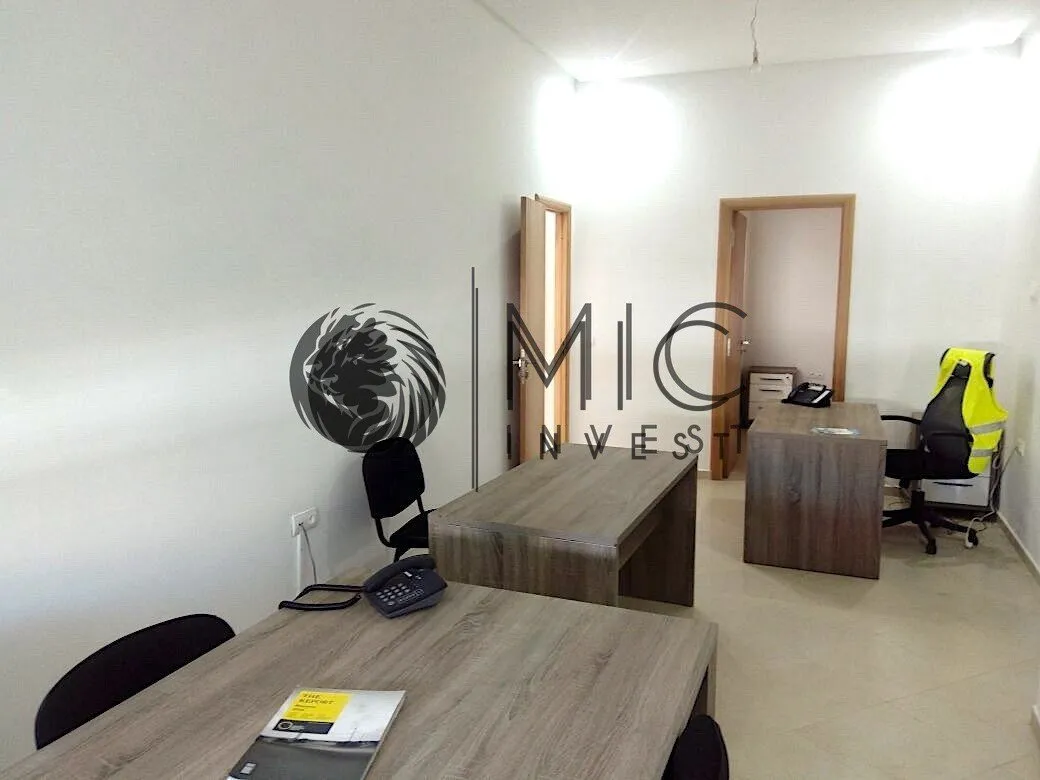 SUPERBE BUREAUX DE 210 M² SUR 3 NIVEAUX DE 70 M² - الرباط
