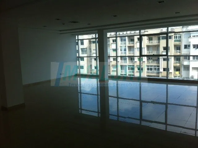 A louer Bureau de  150 m² sur Bd Abdelmoumen, Étage 4 - الدار البيضاء