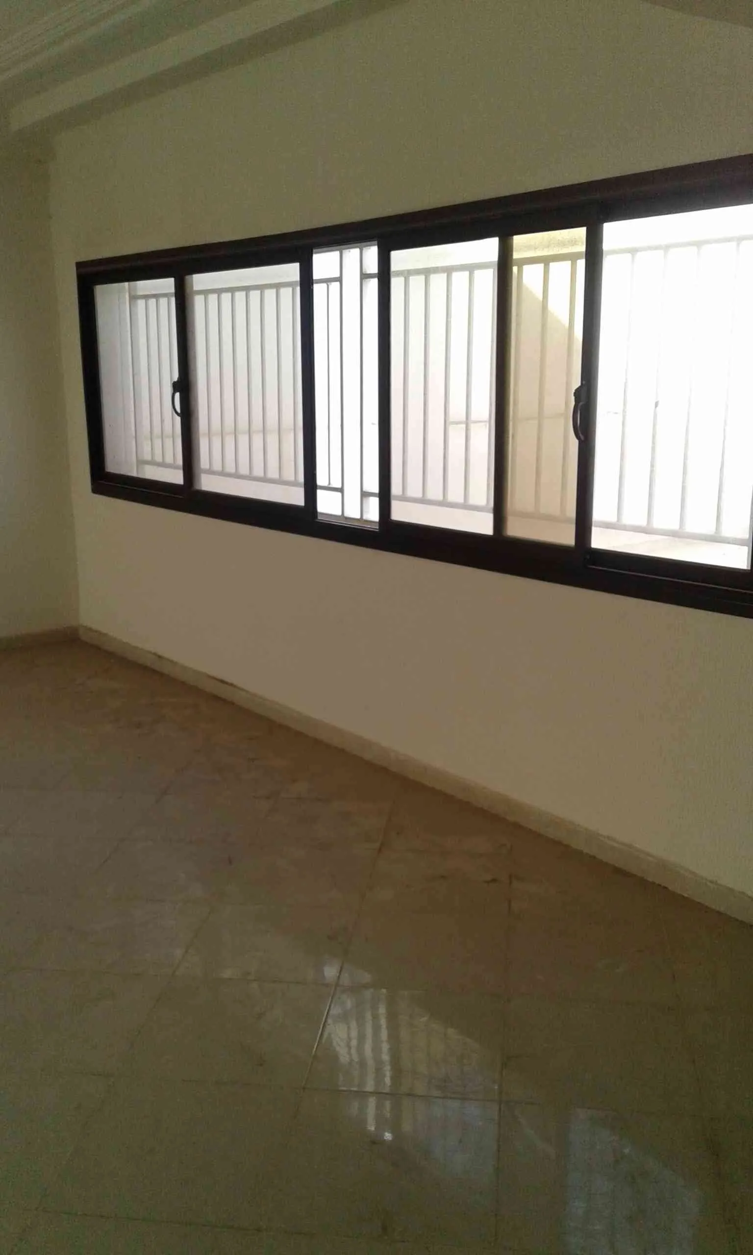 bureau 2 façades à louer - طنجة (3)