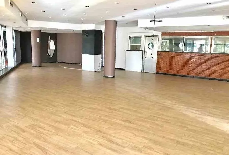 Local commercial pour restaurant 216 m² - Sidi Maarouf - الدار البيضاء (2)