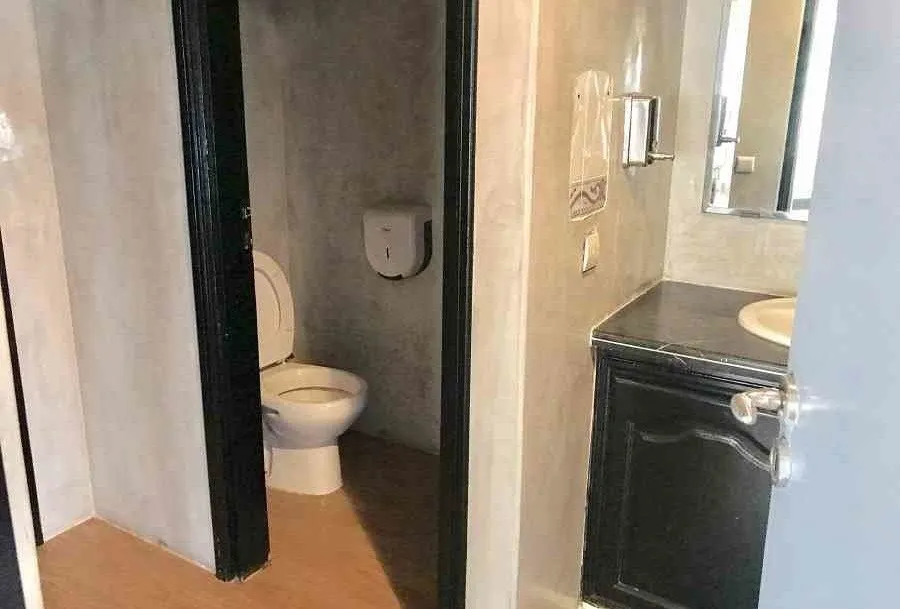 Local commercial pour restaurant 216 m² - Sidi Maarouf - الدار البيضاء