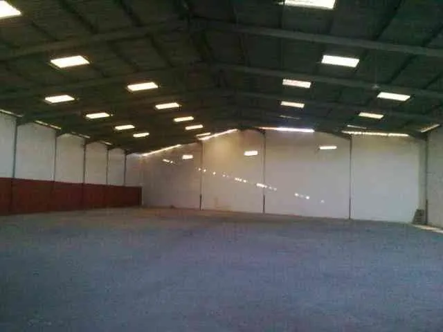 location dépôt 1200m² au quartier industriel Bab fes - القنيطرة (2)