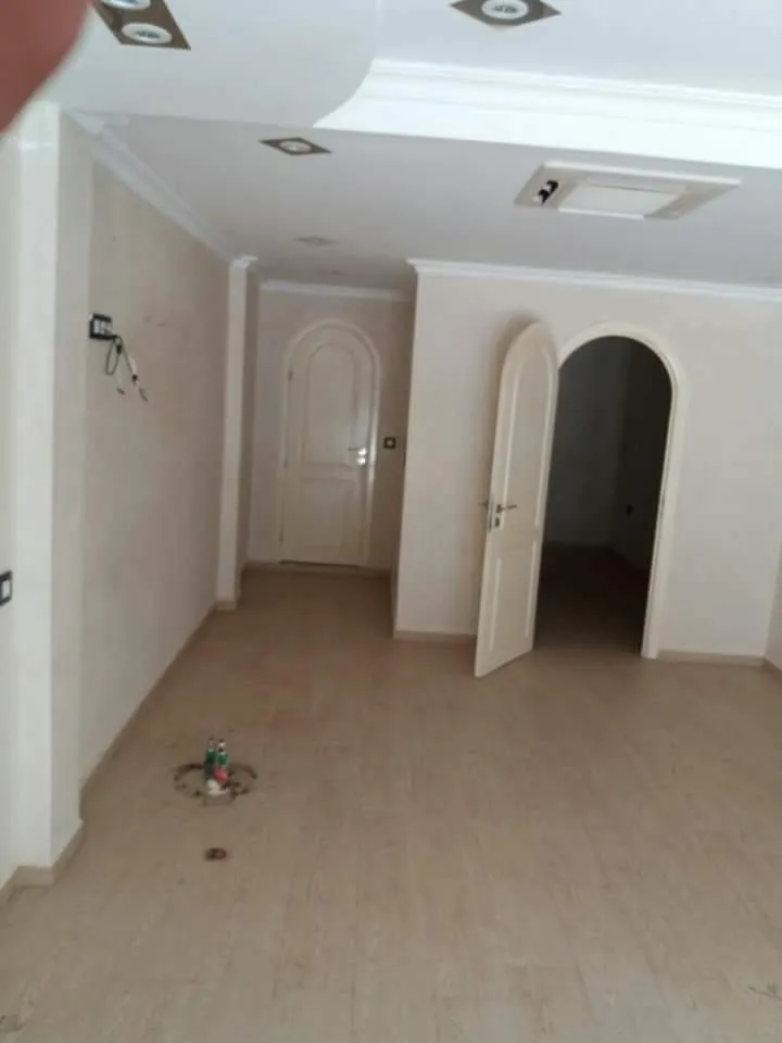 location du local commercial - طنجة