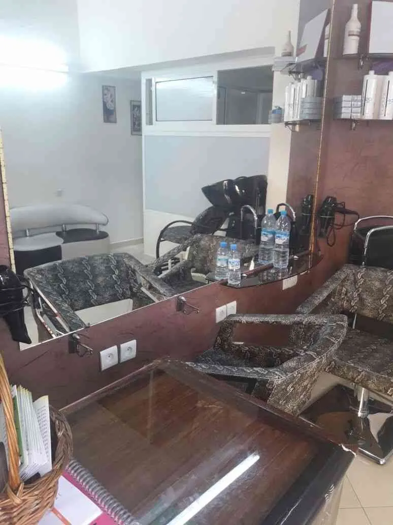 Magasin commercial  bien situ - طنجة (4)