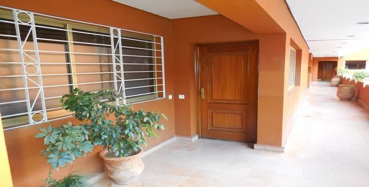 BELLE VILLA A LOUER - مراكش (2)