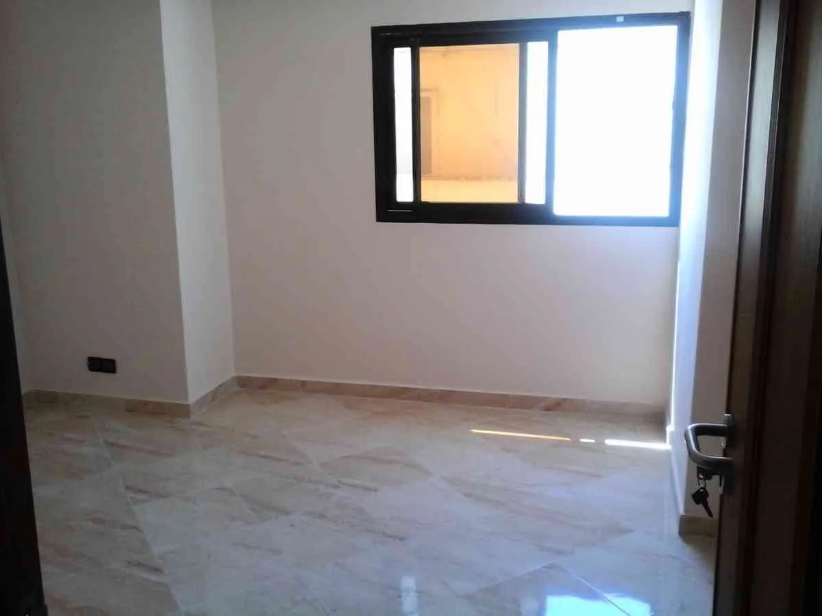 Bureaux de 100 m² Tangier, Place Des Nations - طنجة