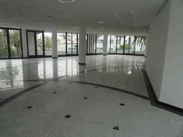 Plateaux bureaux et locaux commerciaux 3330 m² - الدار البيضاء