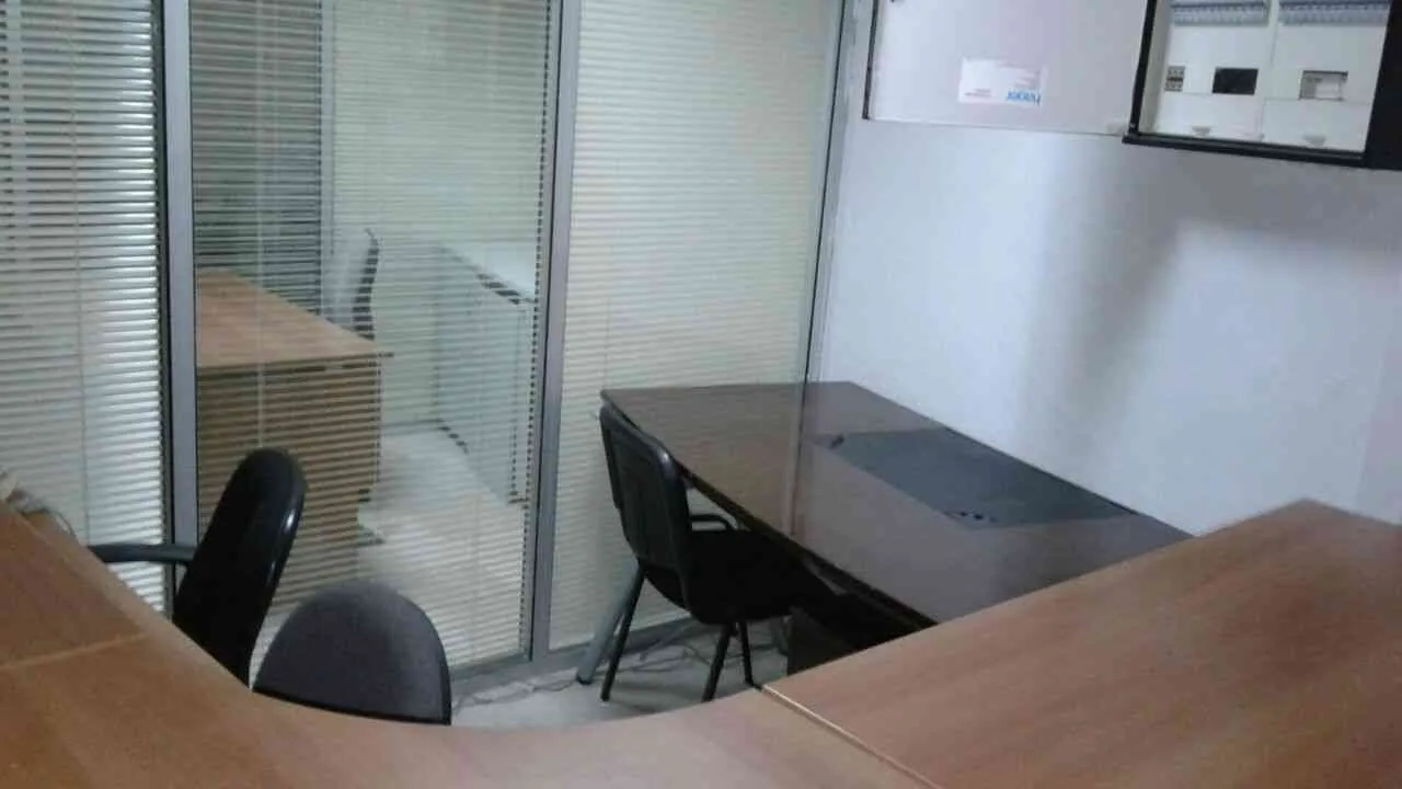 bureau de 135 m² à Ghandi - الدار البيضاء (3)