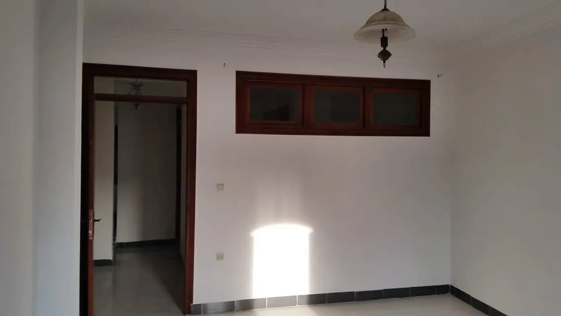 location appartement a usage bureau - مراكش