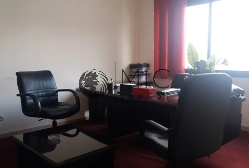 TRÈS BEAU BUREAU ÉQUIPÉ DE 50 M² IDÉALEMENT SITUÉ - الدار البيضاء