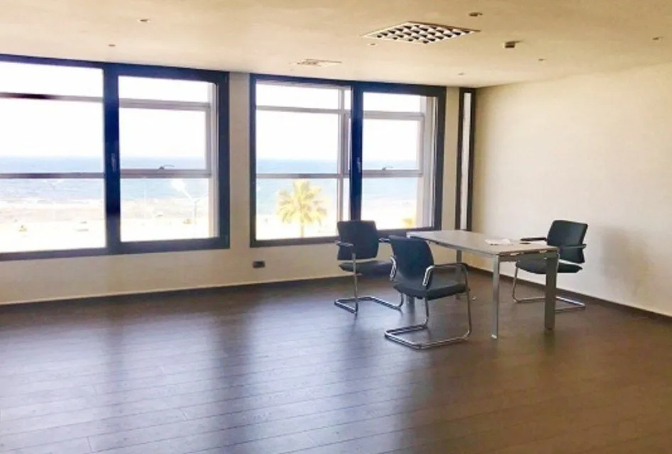 Bureau de 117 m² à louer Bd La Corniche - الدار البيضاء