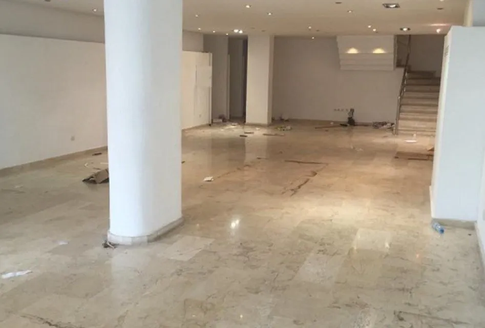 Local commercial de 200 m² à louer Maarif - الدار البيضاء (3)