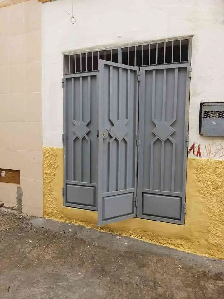 Garage à louer Idrissia - طنجة