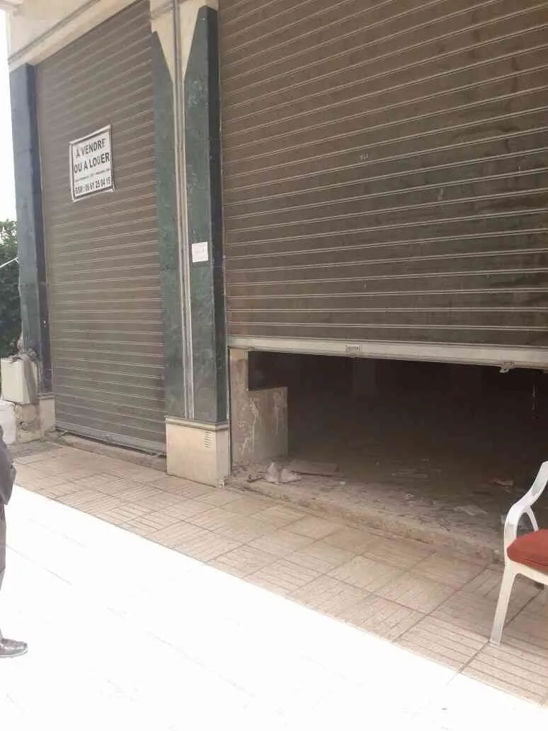 Magasin commercial avec Mezzanine - فاس