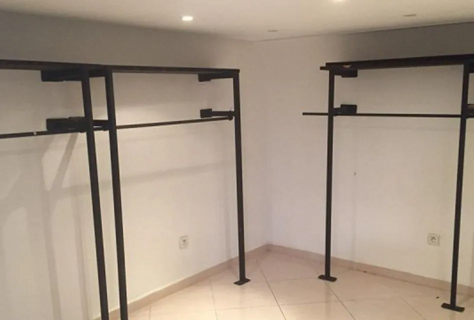 Local commercial de 200 m² - Maarif - الدار البيضاء (2)