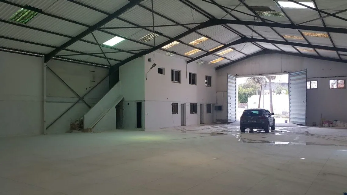 Local industriel 1800m à proximité de 2M - الدار البيضاء (2)
