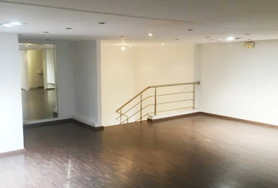 Local commercial 200 m² à louer, Maarif, Casablanca - الدار البيضاء (4)