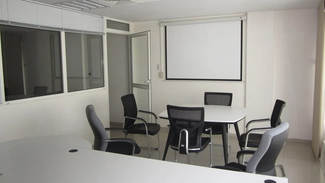 Av des Far.Top.Luxe.Bur équipés 100m2 à louer - الدار البيضاء (2)