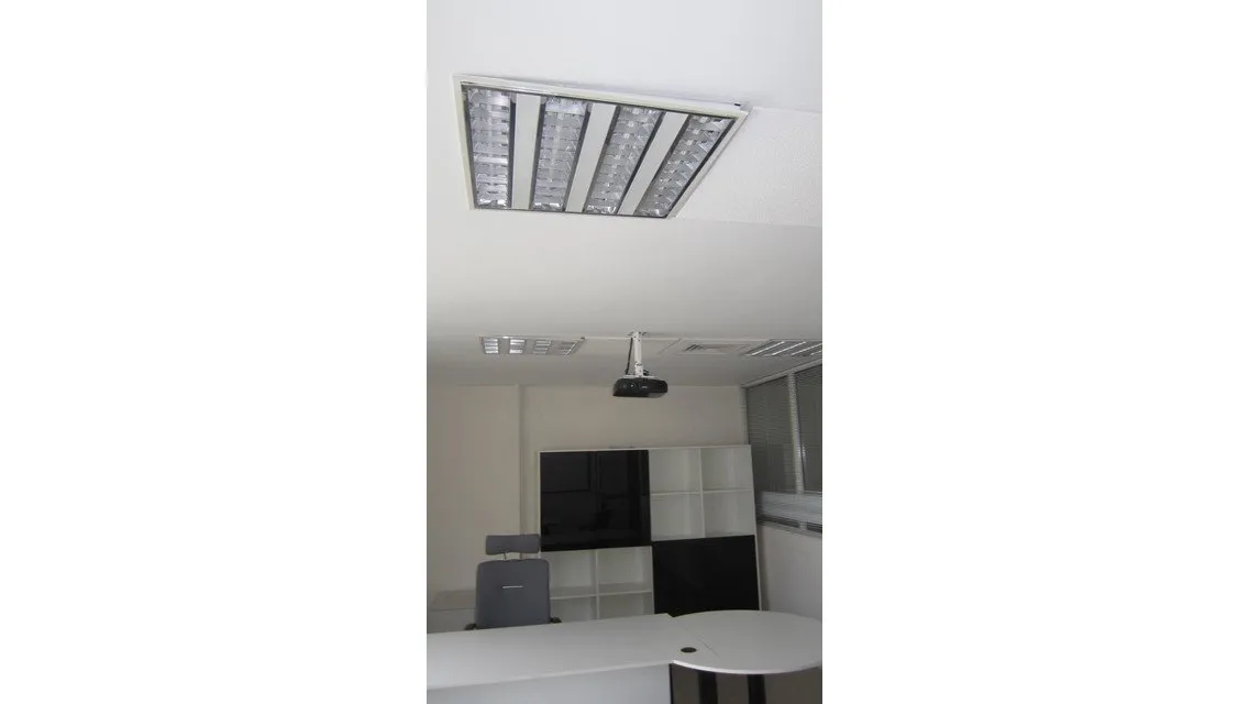 Av des Far.Top.Luxe.Bur équipés 100m2 à louer - الدار البيضاء (4)