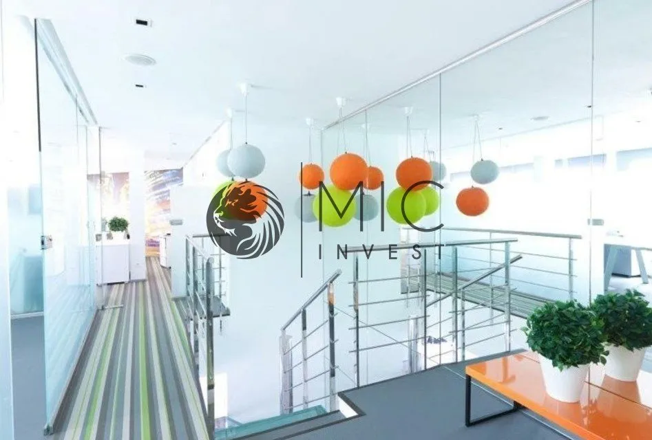 SUPERBES BUREAUX DE PRESTIGE ENTIÈREMENT ÉQUIPÉS DE 250 M² EN DUPLEX - الدار البيضاء