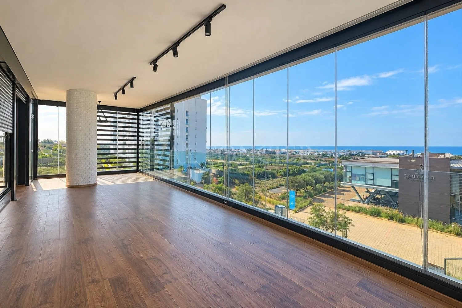 Vente Magnifique appartement 238m2 avec grande terrasse et vue mer Ain Diab, Casablanca - الدار البيضاء (2)