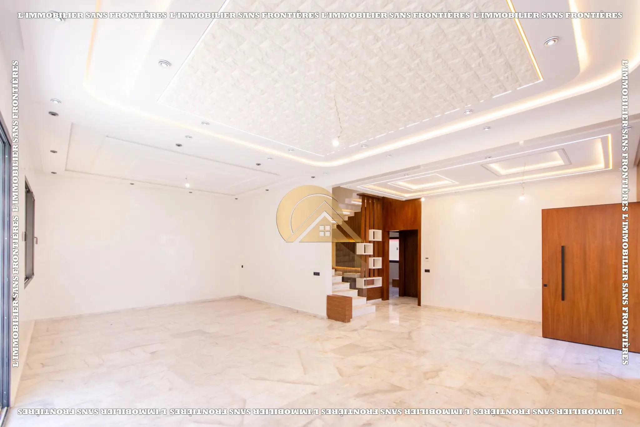 Villa vide avec piscine et jardin privé à vendre à Targa - مراكش (3)