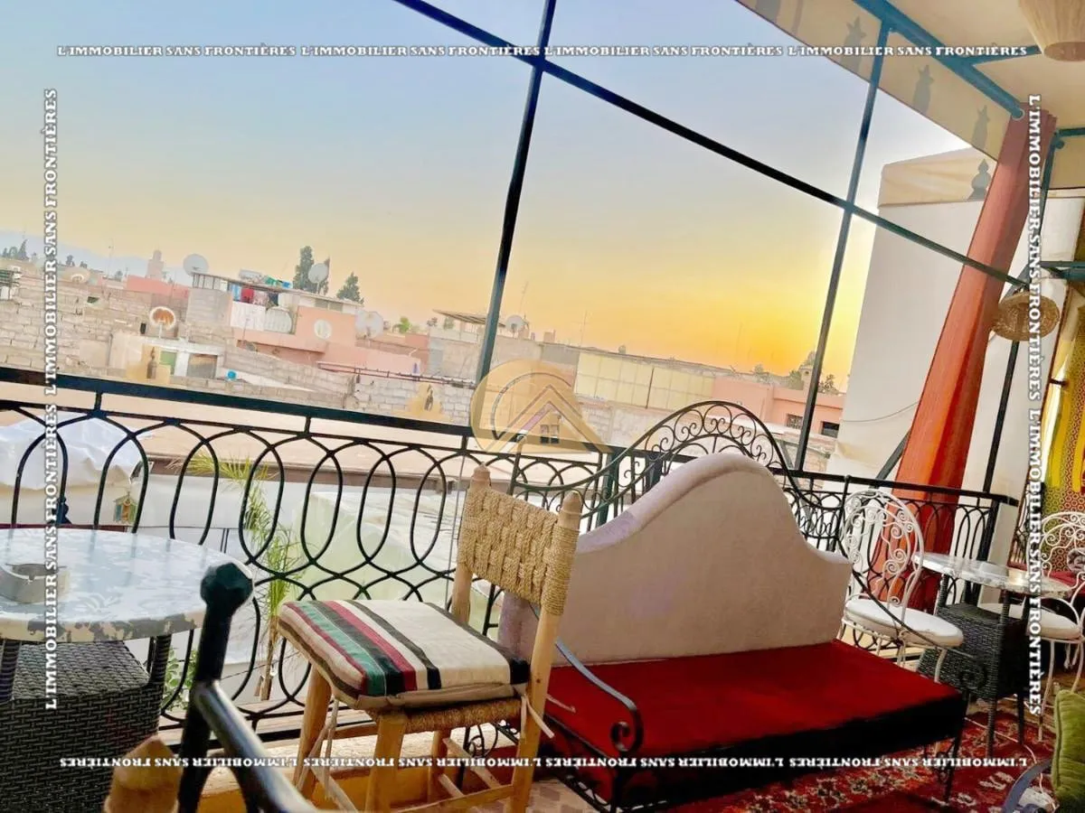 Riad meublé à Médina, 8 chambres + 2 grands terrasses, Marrakech : à vendre - مراكش (3)