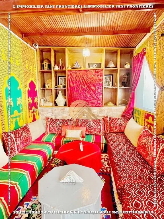 Riad meublé à Médina, 8 chambres + 2 grands terrasses, Marrakech : à vendre - مراكش (2)