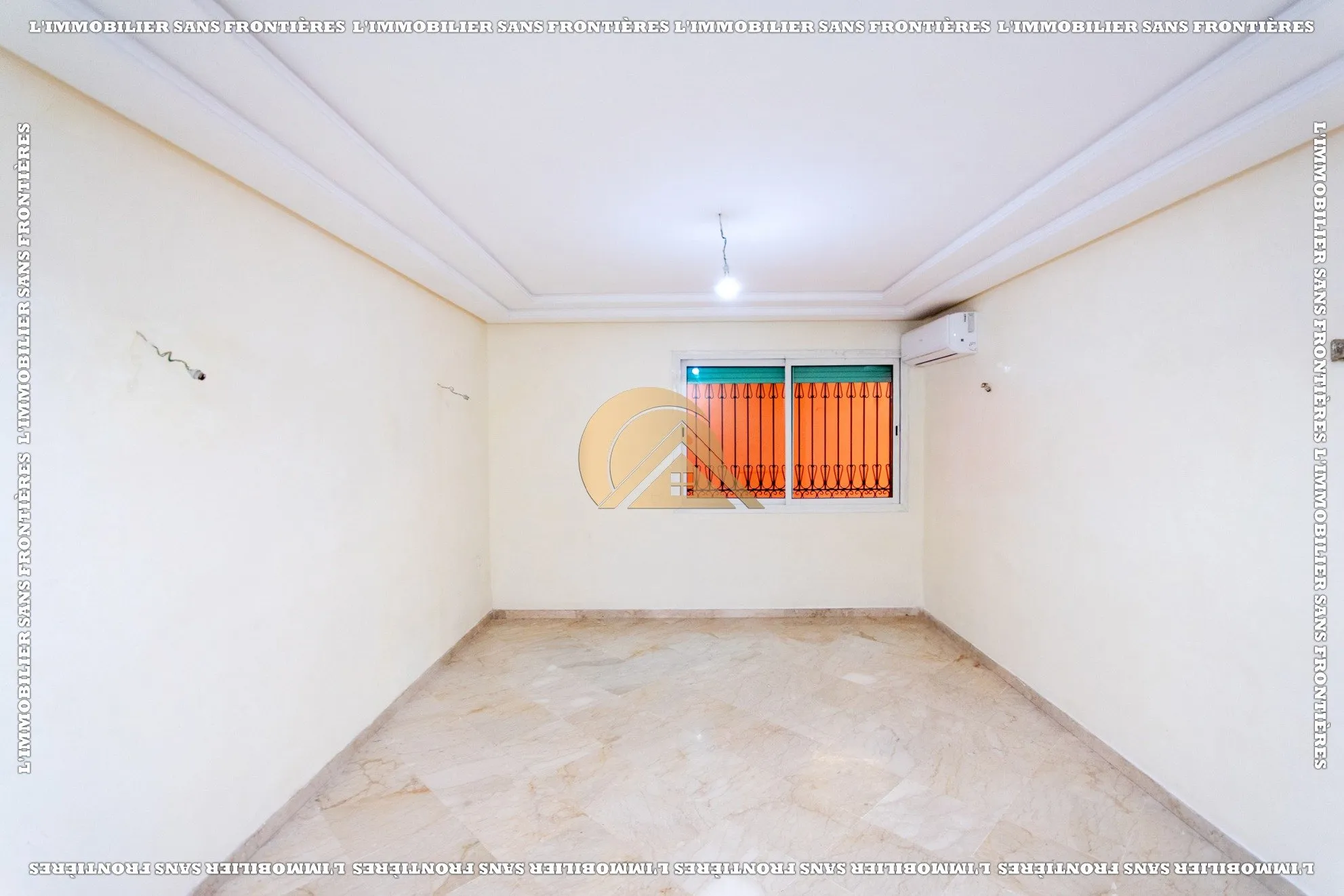 Appartement vide à vendre à Victor Hugo, Guéliz, Marrakech – 94 m² – Terrasse de 40 m² - مراكش (3)