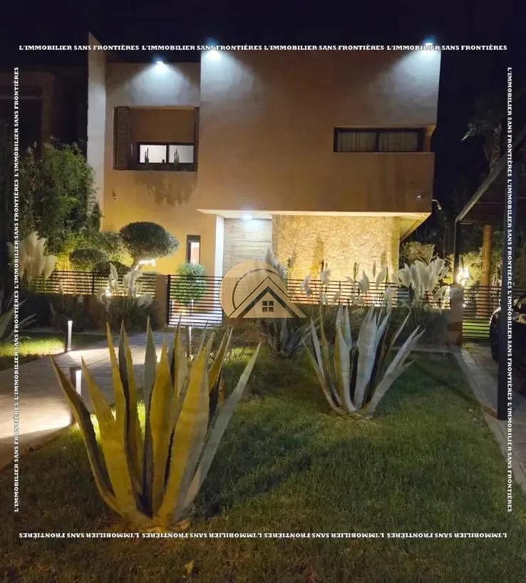 Villa titrée à vendre à Golf Argan, 479 m², Marrakech - مراكش (2)