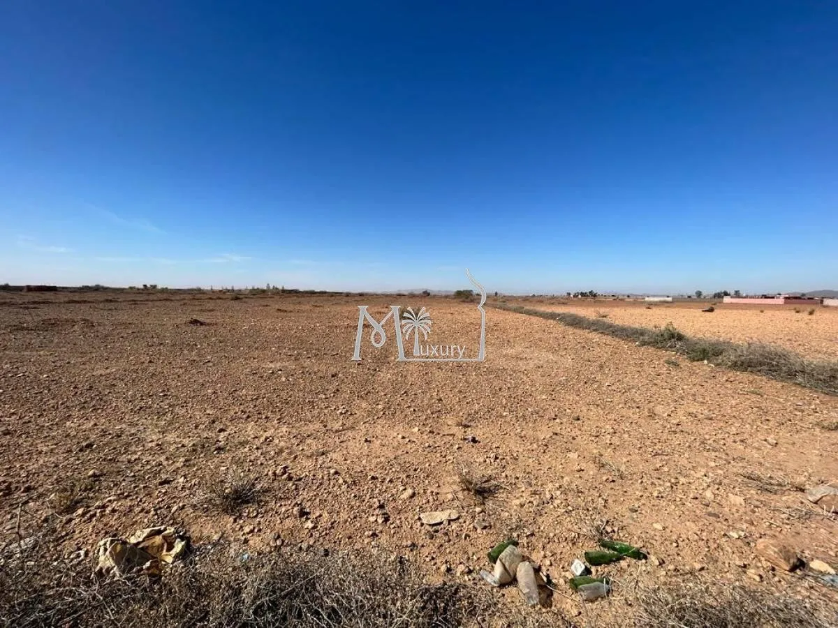Land for sale on Route d'Ourika - مراكش