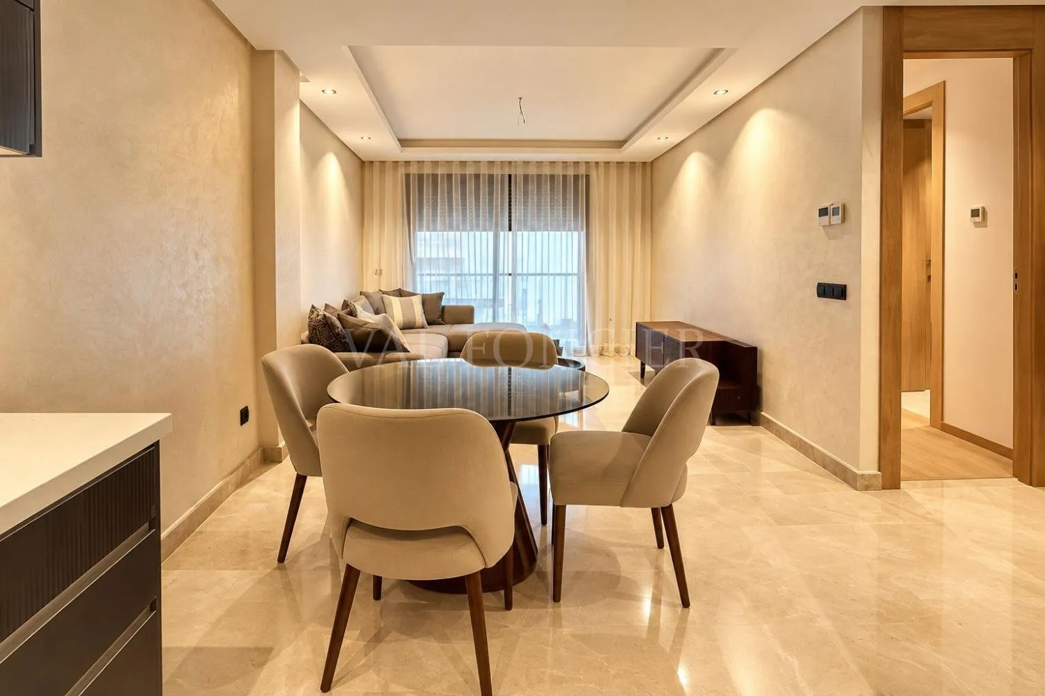 Location Studio neuf meublé avec terrasse proche Lycée Lyautey Bourgogne, Casablanca - الدار البيضاء (2)