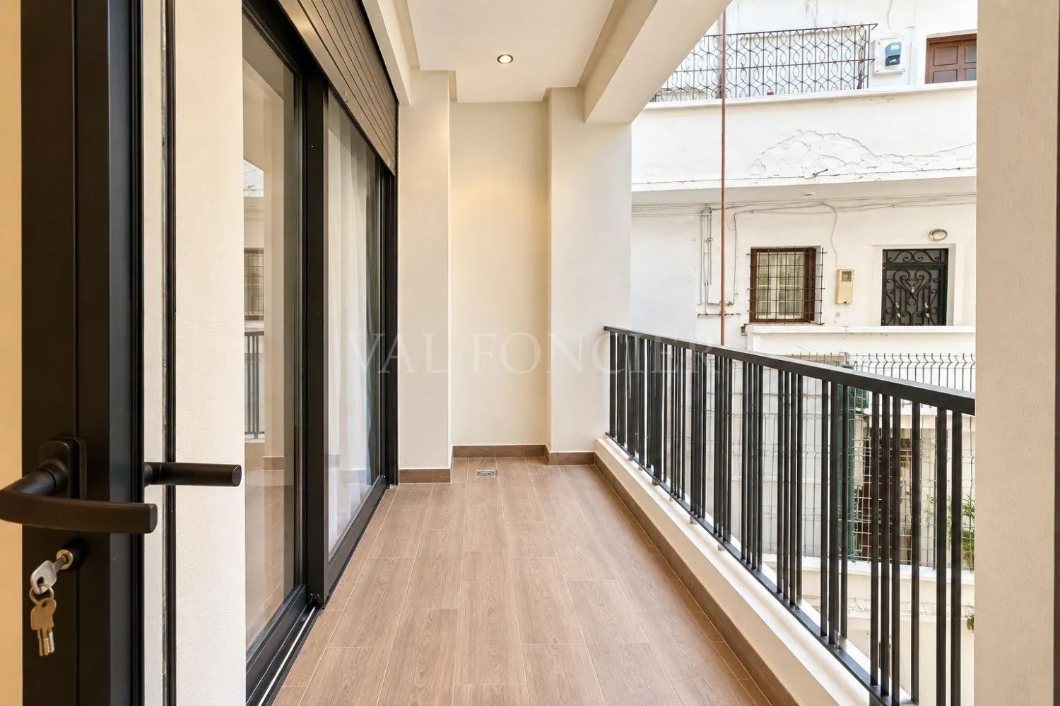 Location Studio neuf meublé avec terrasse proche Lycée Lyautey Bourgogne, Casablanca - الدار البيضاء (4)