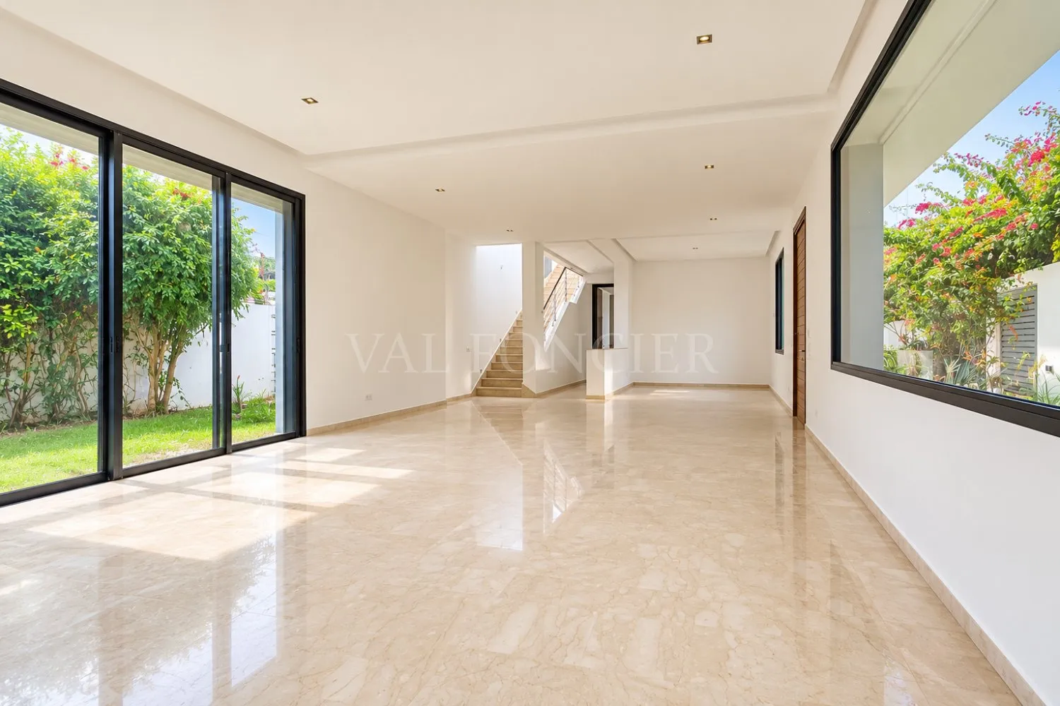 Location jolie Villa 500m2 Ain Diab, Casablanca - الدار البيضاء (3)