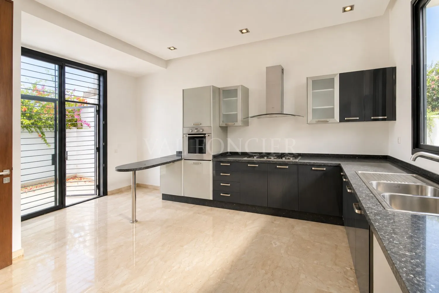 Location jolie Villa 500m2 Ain Diab, Casablanca - الدار البيضاء (4)