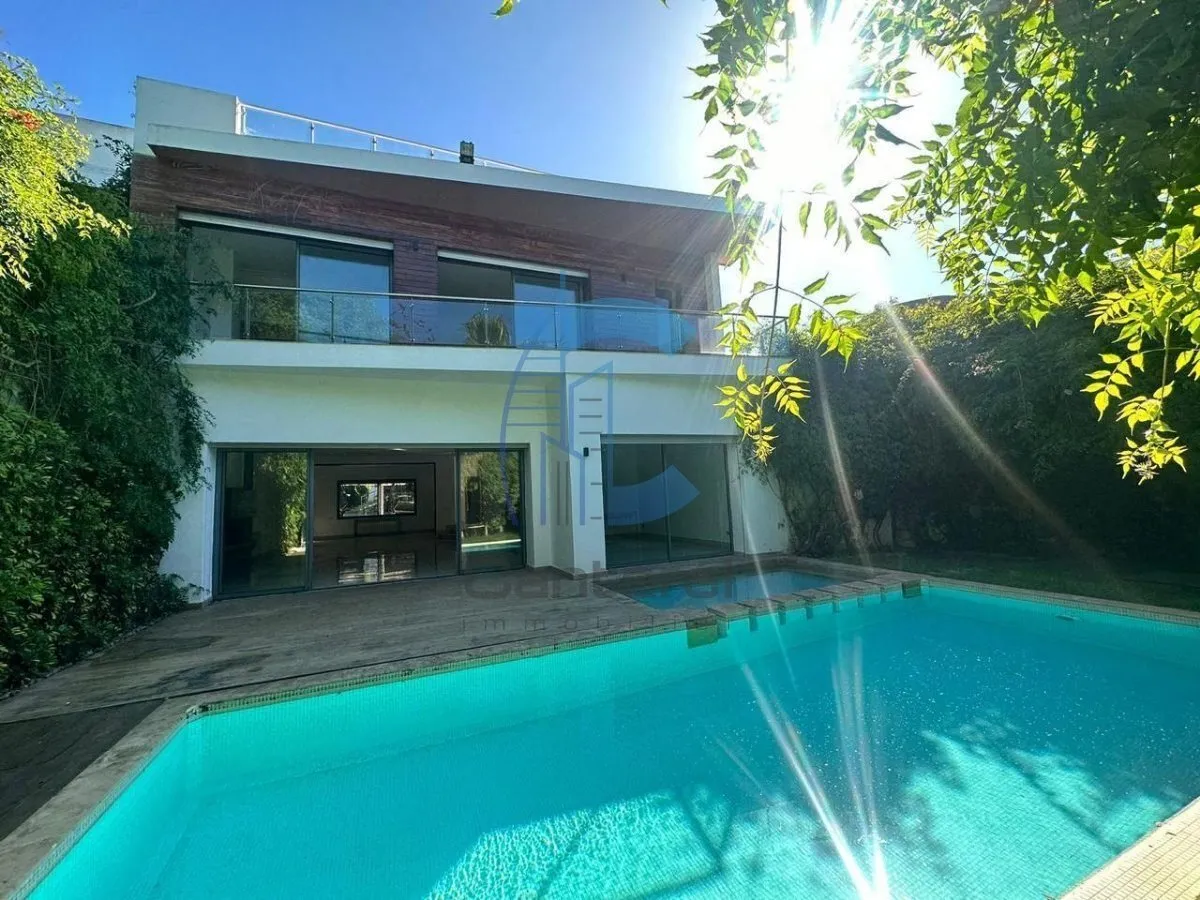 SUPERBE VILLA  VIDE EN LOCATION -ROUTE D'AZEMOUR - - الدار البيضاء