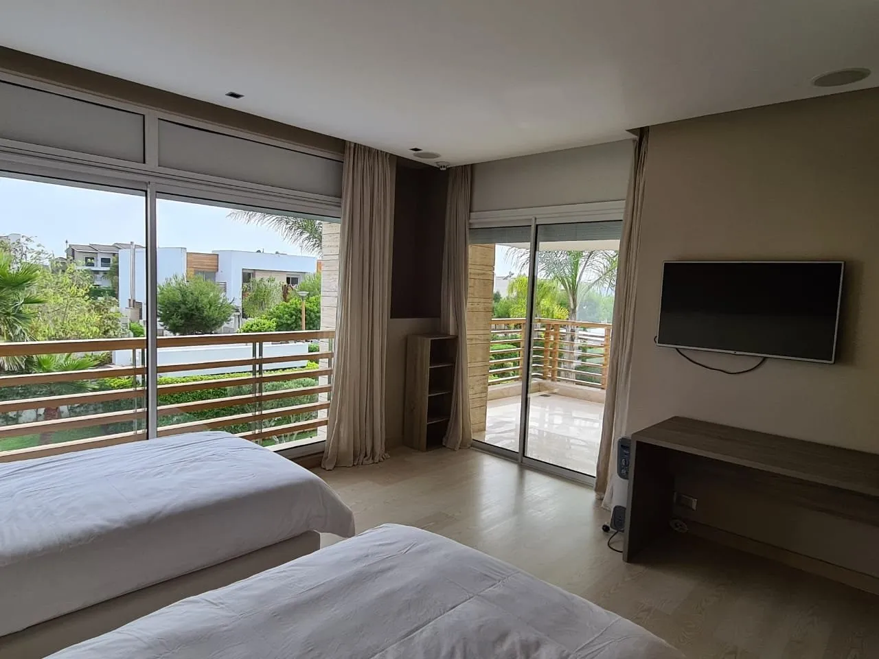 LOCATION BELLE VILLA BOUSKOURA - الدار البيضاء (4)