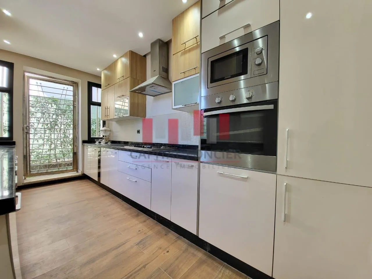 MAGNIFIQUE REZ JARDIN  MEUBLE / 3 CHAMBRES / BOUSKOURA - الدار البيضاء (3)