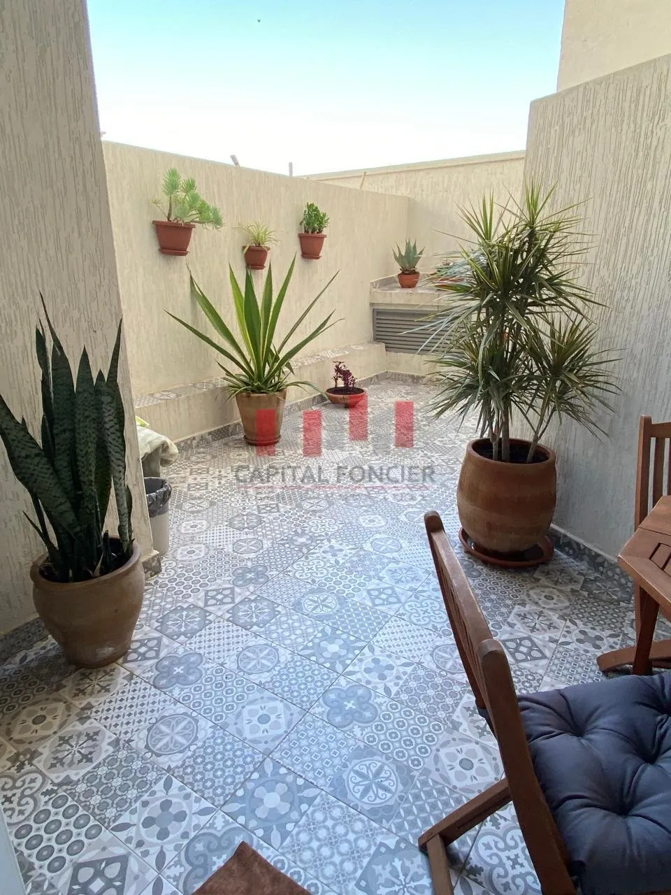 COSY MEUBLE TERRASSE - الدار البيضاء
